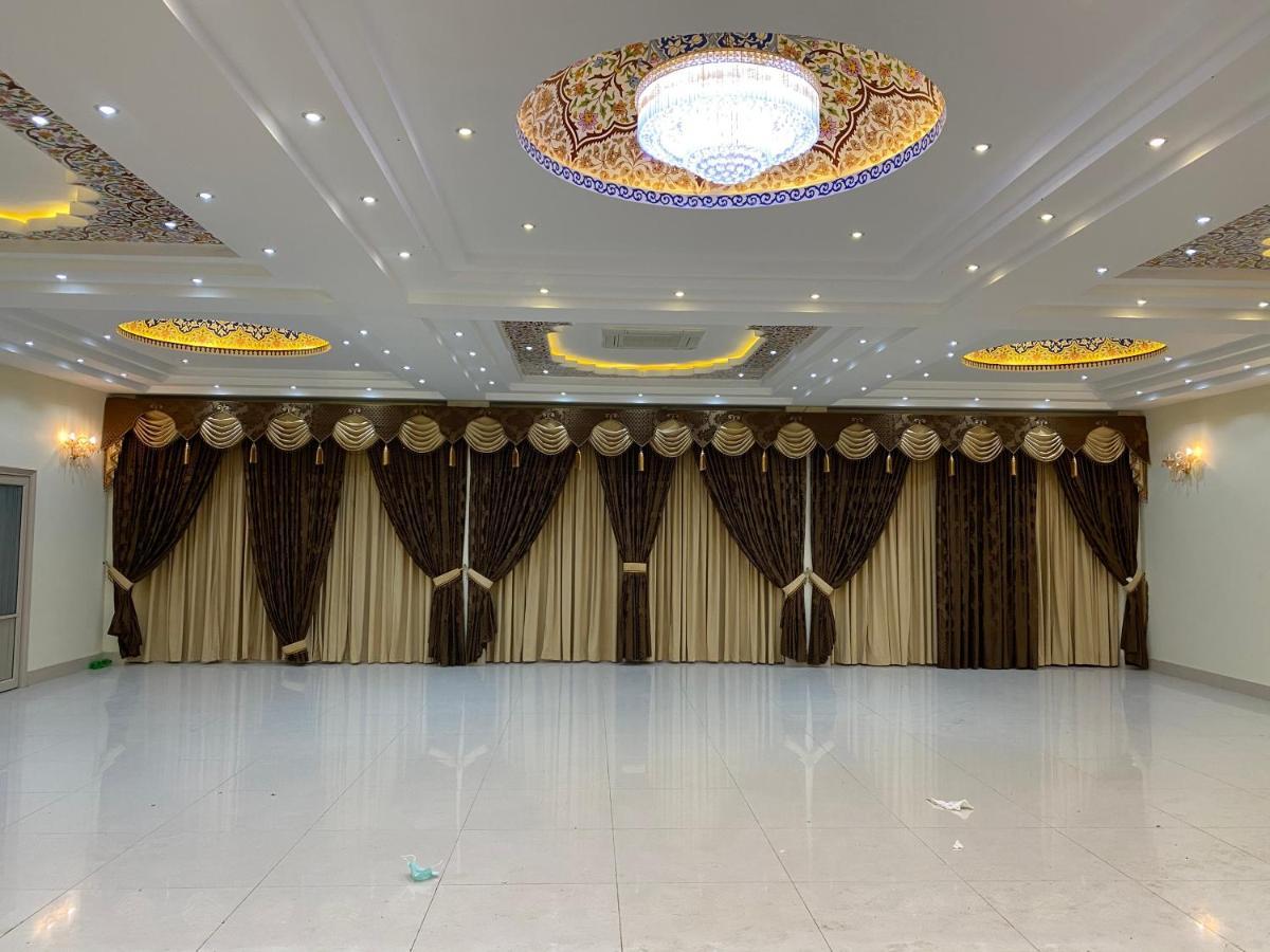 Shahi Palace Hotel Chichawatni Esterno foto